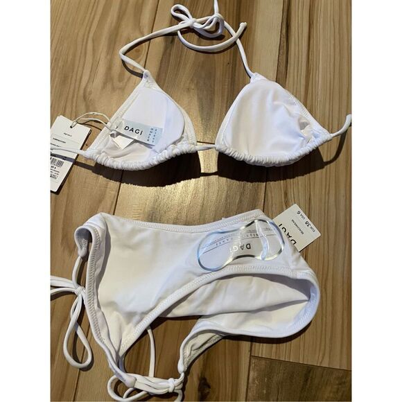 NWT DAGI Sparkly White Bikini Swimsuit 2 Pieces with Sun Protection Size 6 - Picture 4 of 4